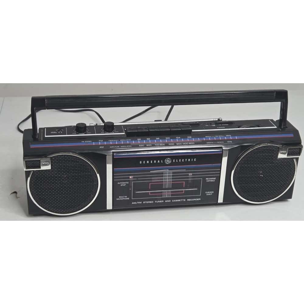 Vintage GE Boombox 3-5623A AM FM Cassette Player Tape Recorder Portable Radio TE